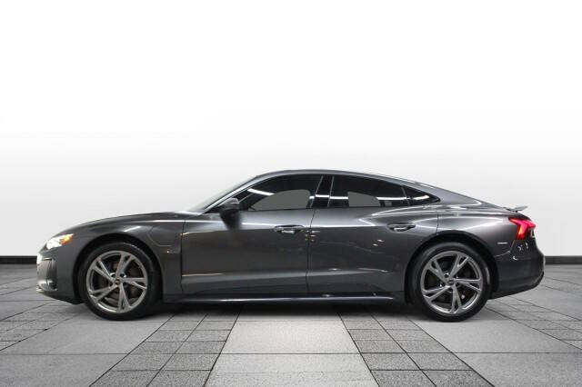 2023 Audi e-tron GT quattro Premium Plus