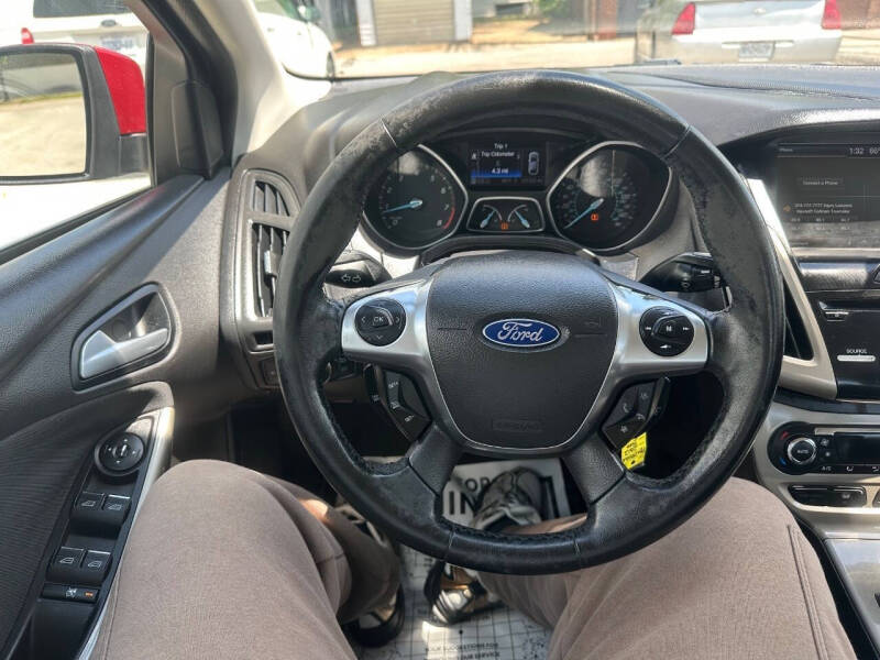 2012 Ford Focus SEL