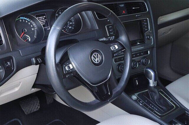 2015 Volkswagen e-Golf SEL Premium