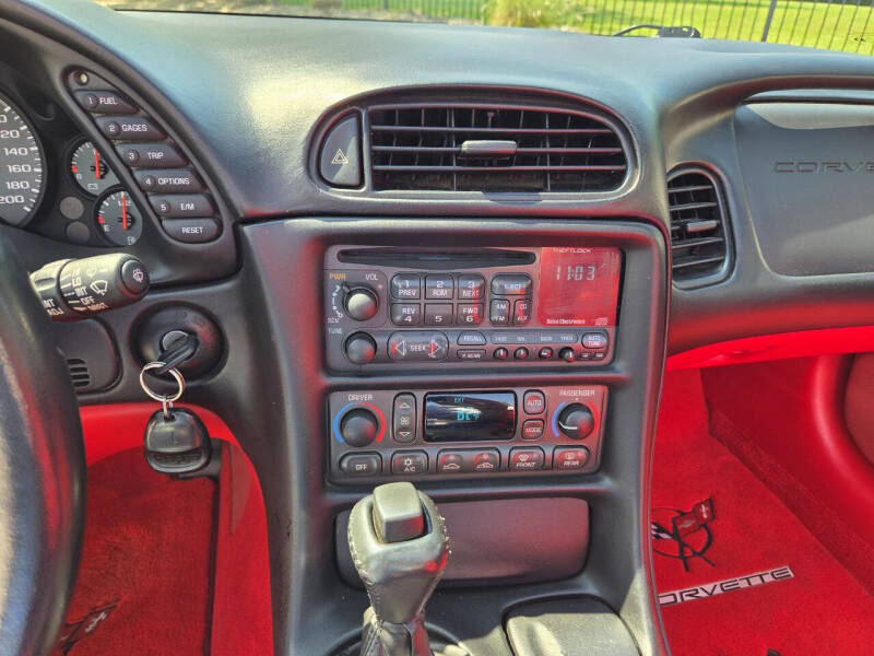 2004 Chevrolet Corvette