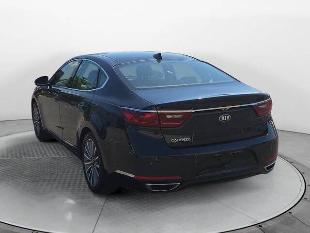 2017 Kia Cadenza Premium
