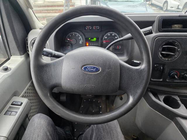2014 Ford E-Series E-150