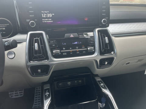 2023 Kia Sorento Plug-In Hybrid SX Prestige