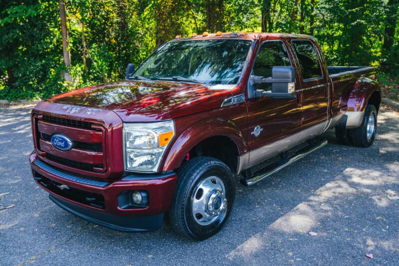 2011 Ford F-350 Super Duty Lariat