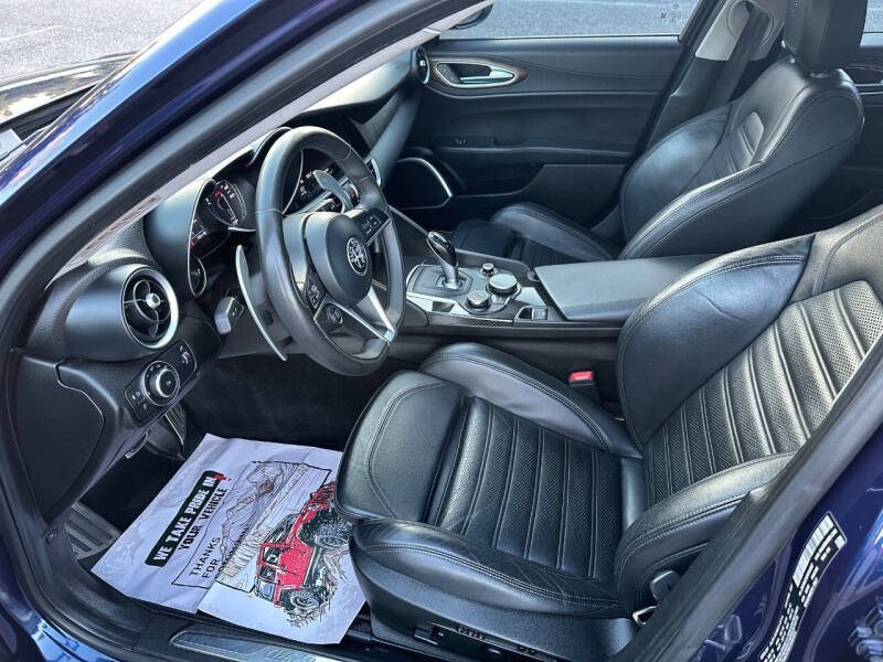 2017 Alfa Romeo Giulia Ti