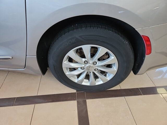 2017 Chrysler Pacifica Touring Plus