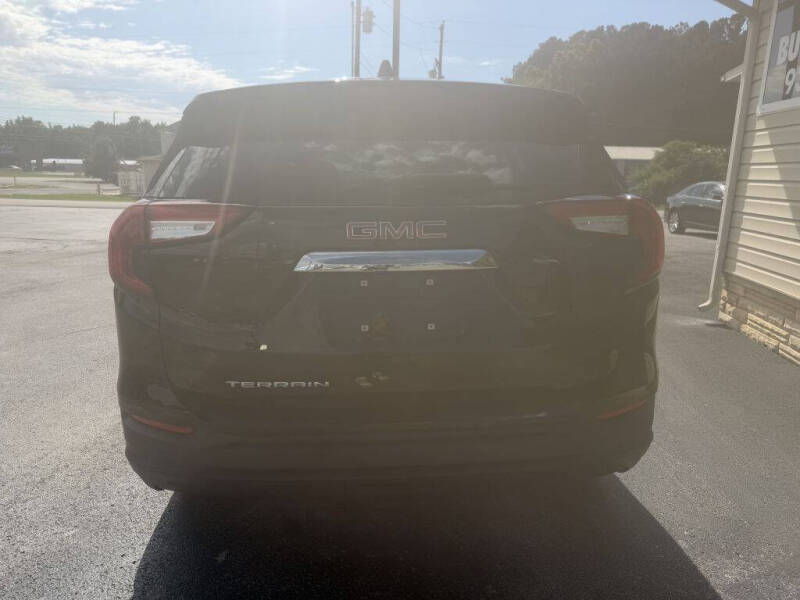 2023 GMC Terrain SLE