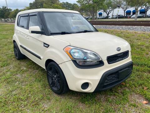 2012 Kia Soul for sale at UNITED AUTO BROKERS in Hollywood FL