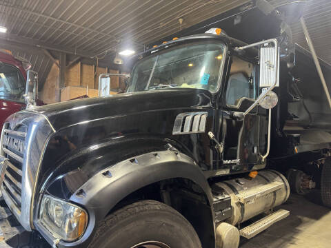 2009 Mack Granite
