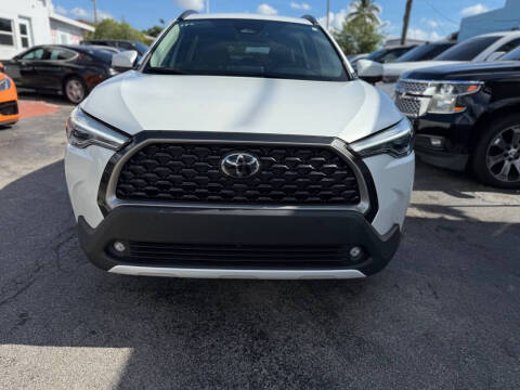 2023 Toyota Corolla Cross XLE