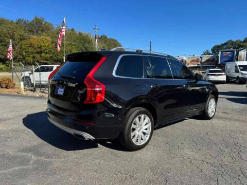 2016 Volvo XC90 T6 Momentum