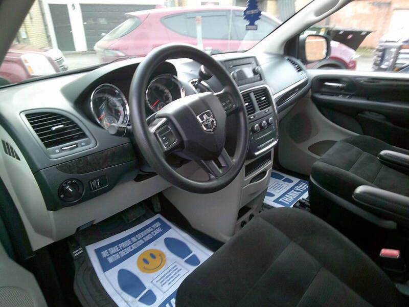 2016 Dodge Grand Caravan American Value Package