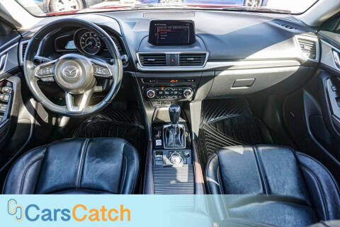 2018 Mazda MAZDA3 Touring