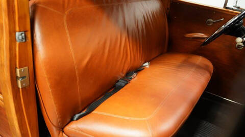 1948 Ford Super Deluxe