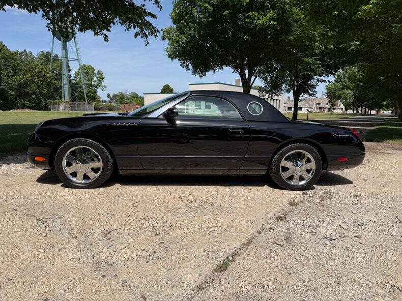 2002 Ford Thunderbird Deluxe