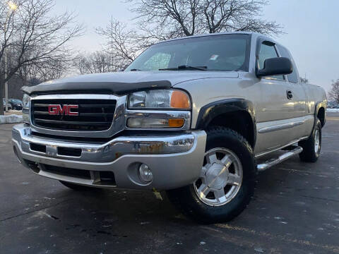 2004 GMC Sierra 1500 for sale at Car Castle in Zion IL