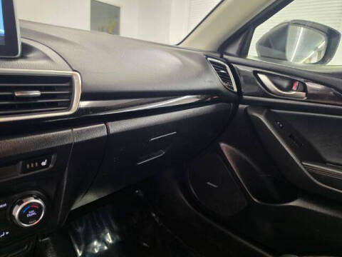 2015 Mazda MAZDA3 i Grand Touring