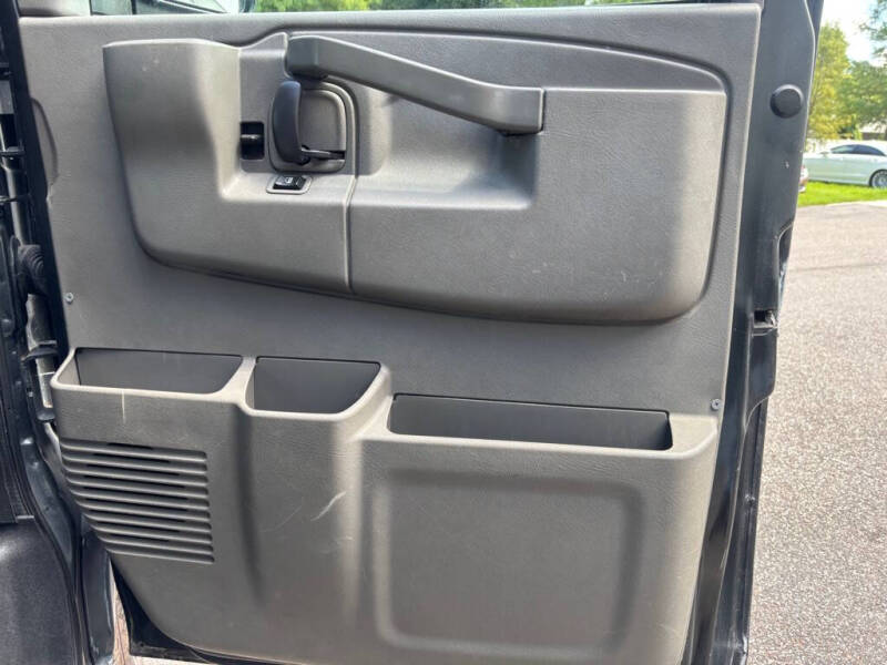 2017 Chevrolet Express LT 3500