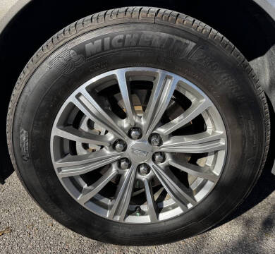 2017 Cadillac XT5 Luxury