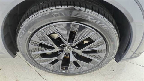 2024 Audi Q8 e-tron quattro Prestige