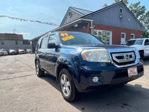 2009 Honda Pilot for sale at Valley Auto Finance in Warren OH