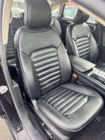 2019 Ford Fusion SEL