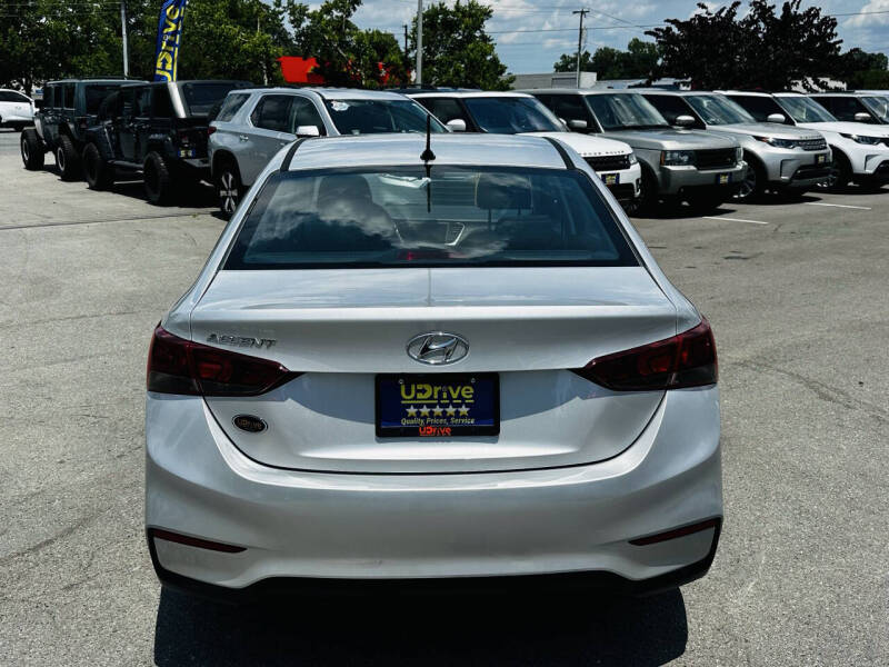 2019 Hyundai Accent SE
