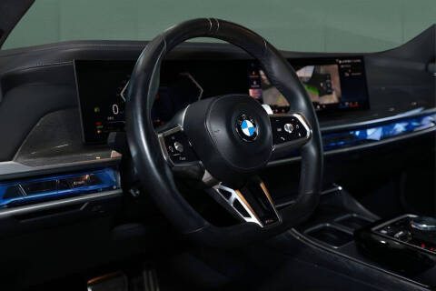2023 BMW 7 Series 740i