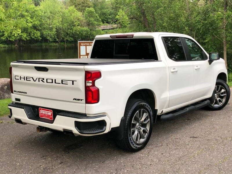 Used 2021 Chevrolet Silverado 1500 RST with VIN 1GCUYEEDXMZ192421 for sale in Iron River, MI