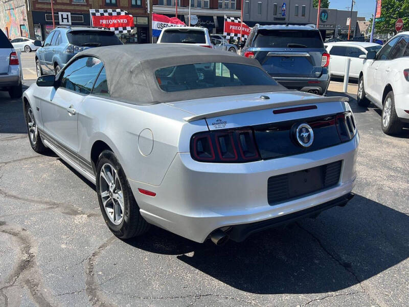 2014 Ford Mustang V6
