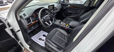 2018 Audi Q5 2.0T quattro Premium Plus