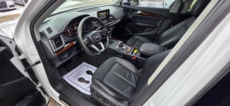 2018 Audi Q5 2.0T quattro Premium Plus