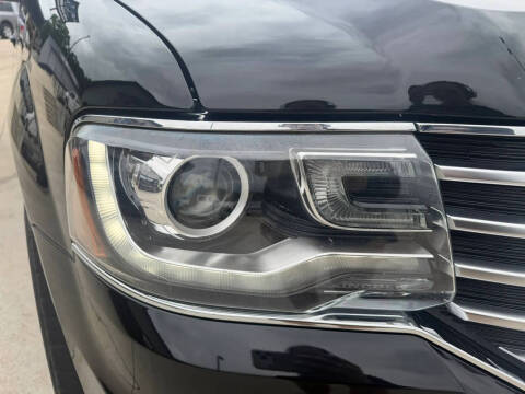 2016 Lincoln Navigator Select