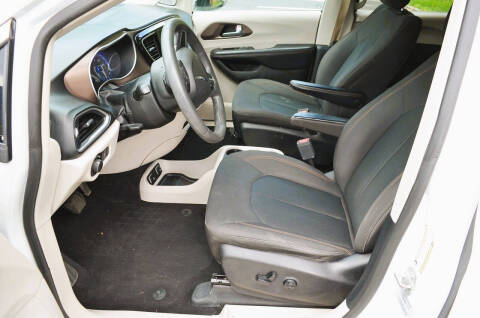 2017 Chrysler Pacifica Touring