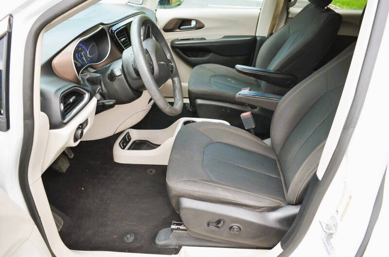 2017 Chrysler Pacifica Touring