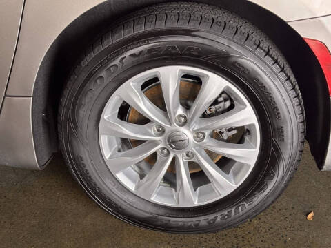 2017 Chrysler Pacifica Touring