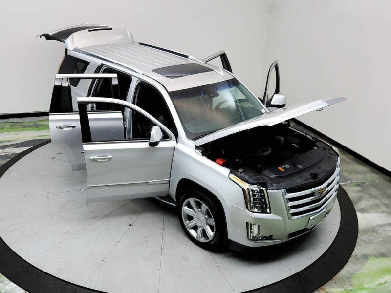2019 Cadillac Escalade Luxury