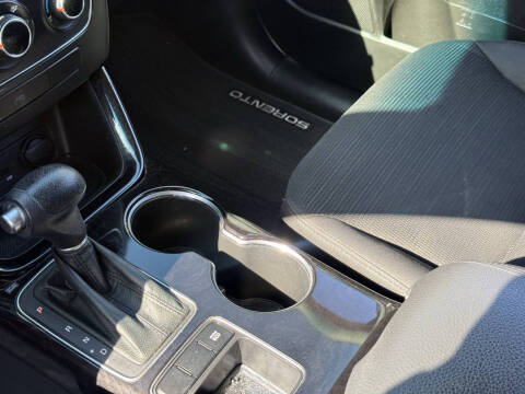 2014 Kia Sorento LX