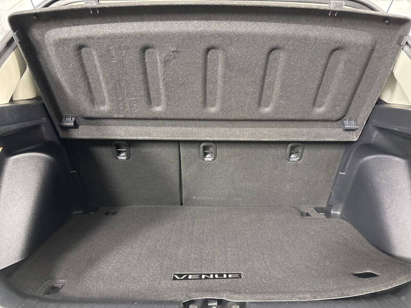 2024 Hyundai Venue SEL