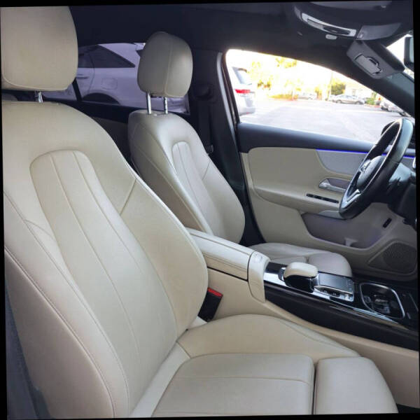 2019 Mercedes-Benz A-Class A 220