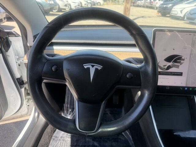 2019 Tesla Model 3 Standard Range Plus