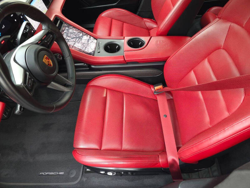 2020 Porsche Taycan Turbo