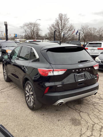 2020 Ford Escape SEL