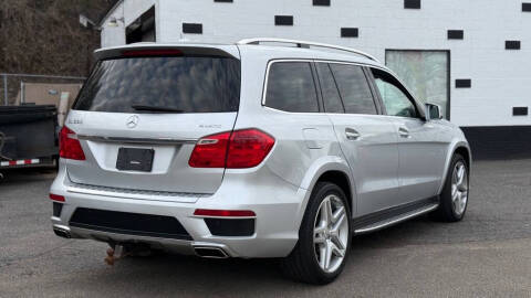 2016 Mercedes-Benz GL-Class GL 550 4MATIC