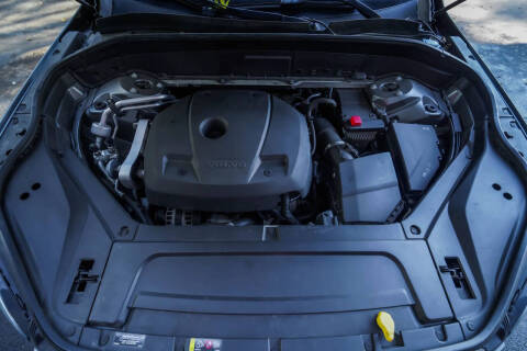 2018 Volvo XC90 T5 Momentum 7-Passenger