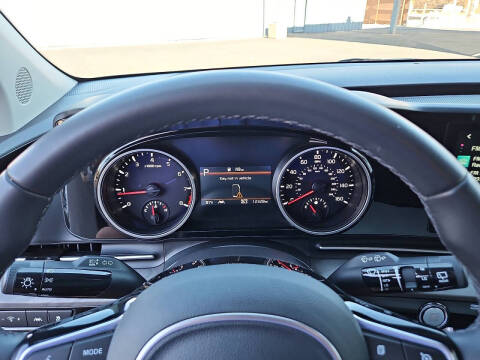 2024 Kia Carnival EX