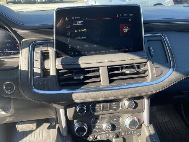 2023 GMC Yukon XL SLT