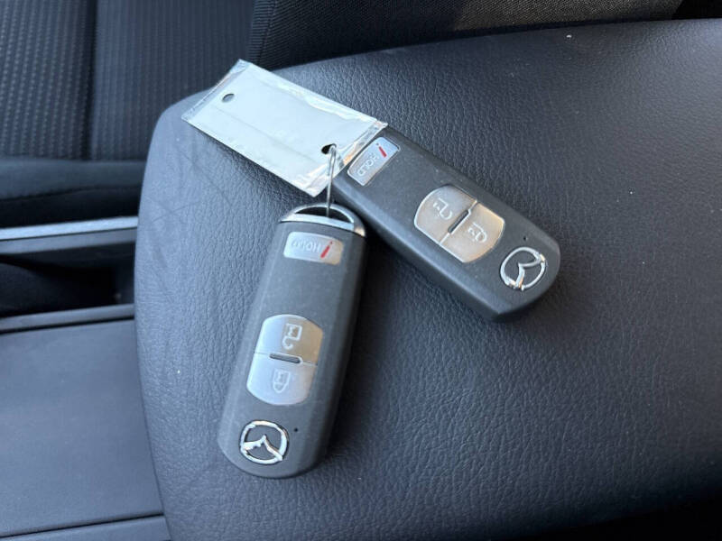 2013 Mazda MAZDA3 i Touring