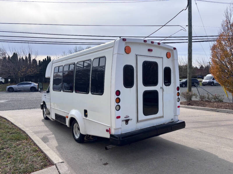 2014 Ford E-Series E-350 SD