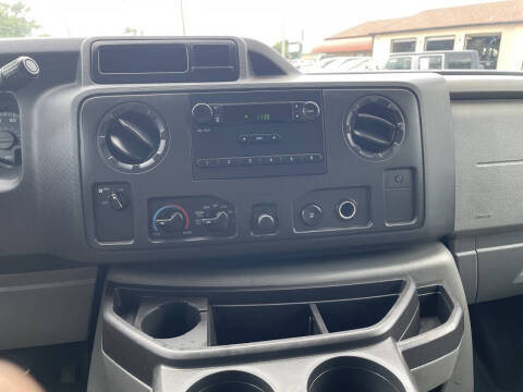 2011 Ford E-Series E-150